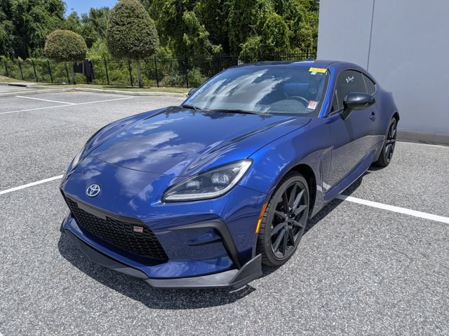 Used 2024 Toyota GR86 Premium RWD image 2
