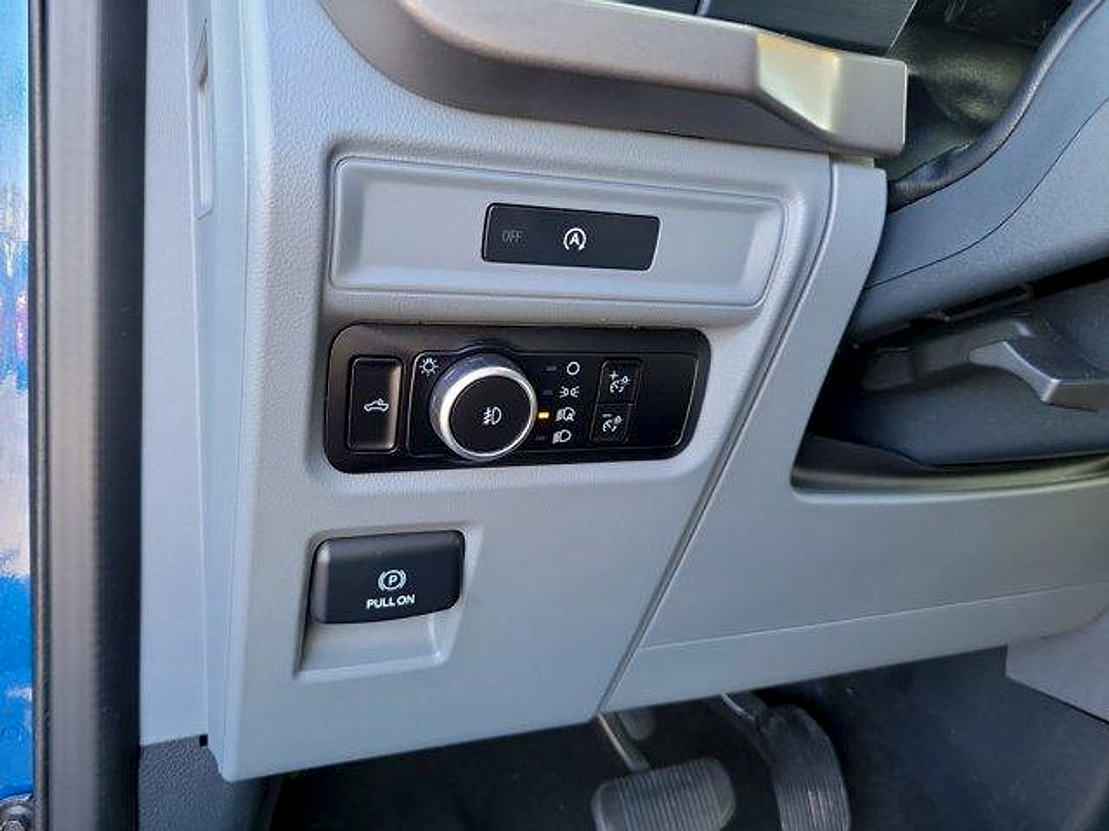 Used 2025 Ford F150 XLT w/ Equipment Group 301A Standard AWD/4WD image 31