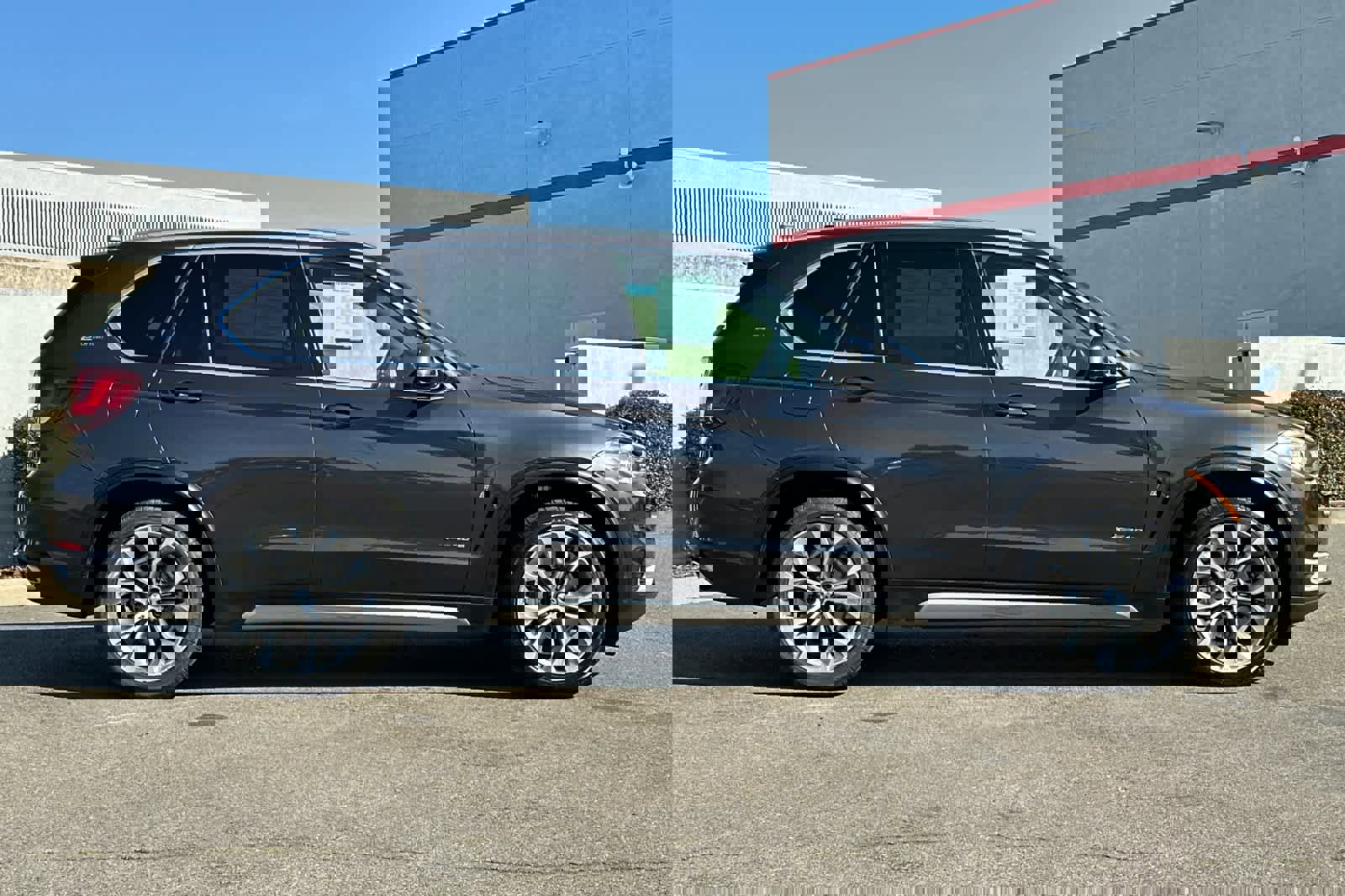 Used 2018 BMW X5 xDrive40e image 6