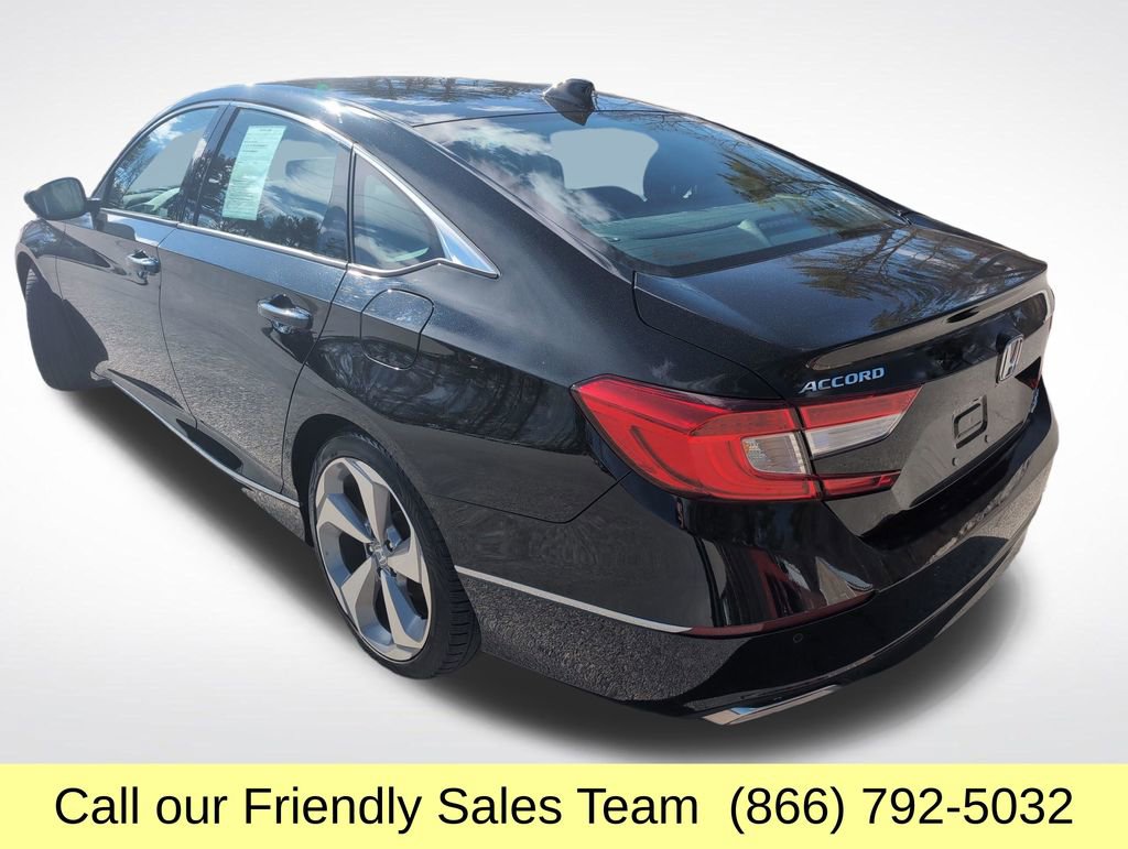 Used 2018 Honda Accord Touring image 3