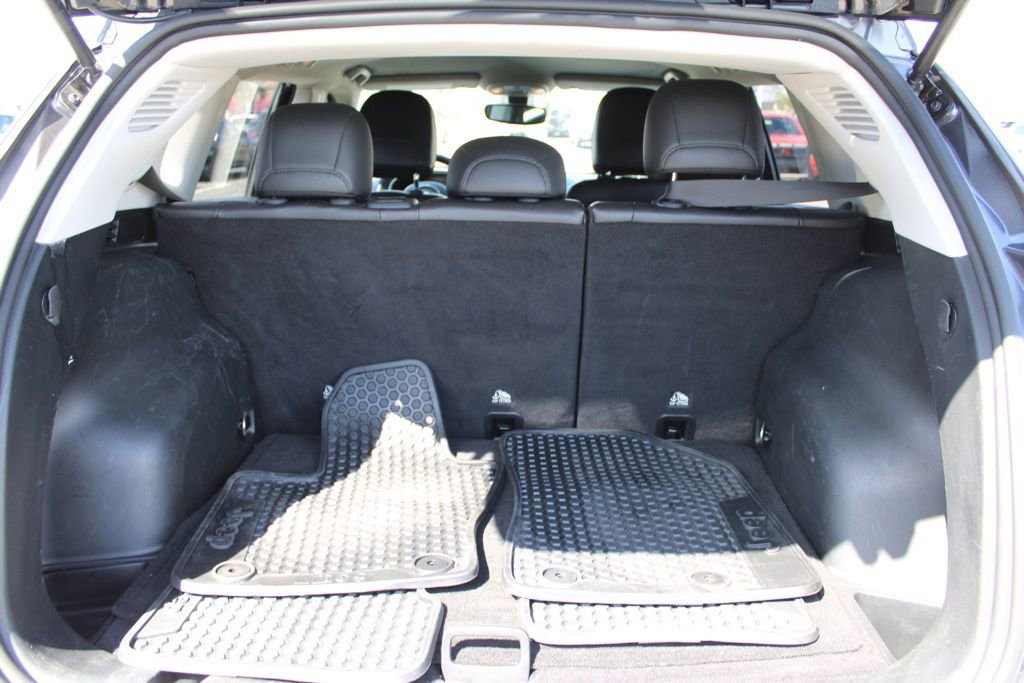 Used 2019 Jeep Compass Altitude image 10