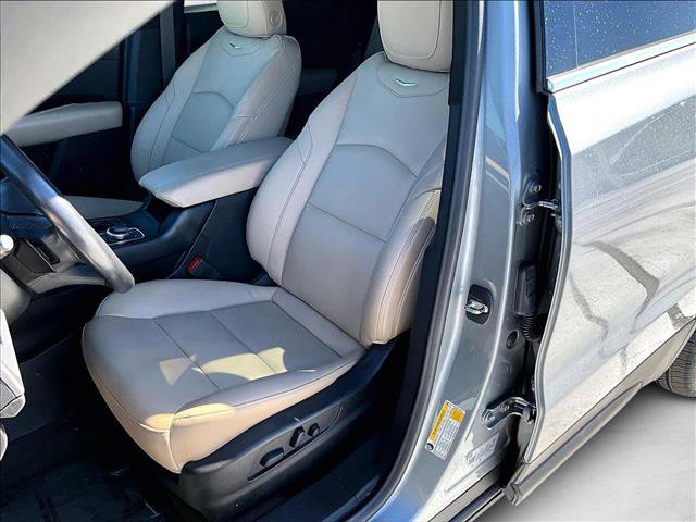 Used 2024 Cadillac XT4 Luxury w/ Cold Weather Package image 26