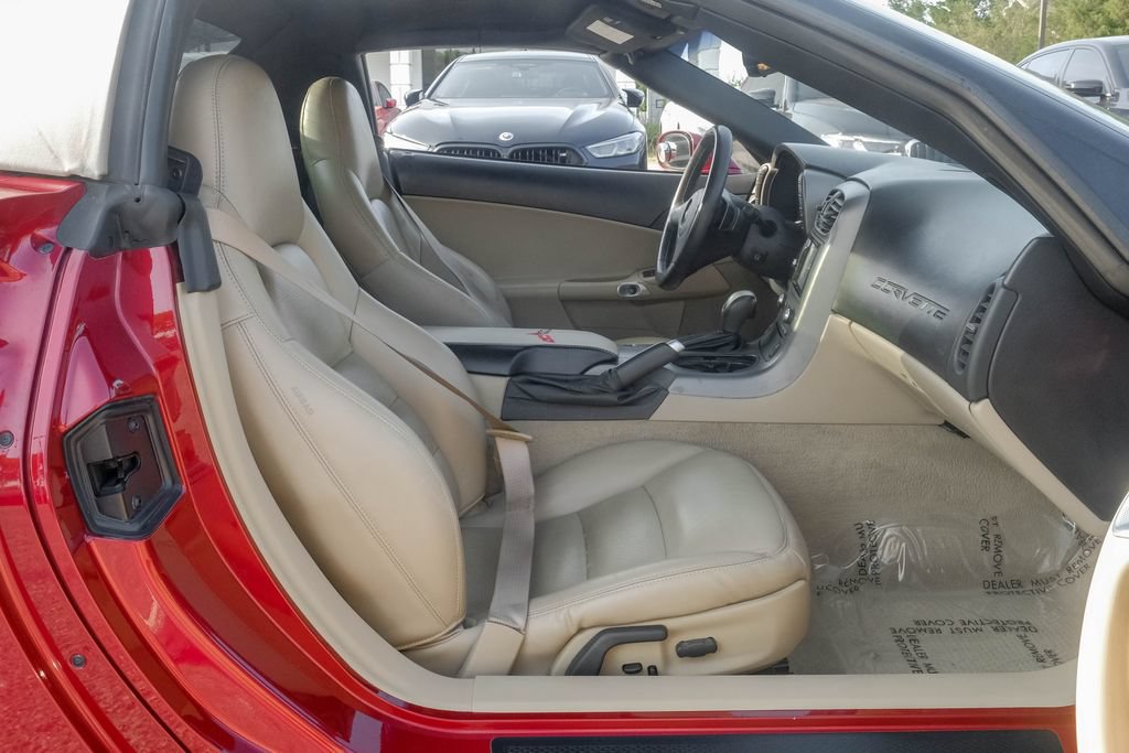 Used 2007 Chevrolet Corvette Convertible w/ Preferred Equipment Group RWD image 34