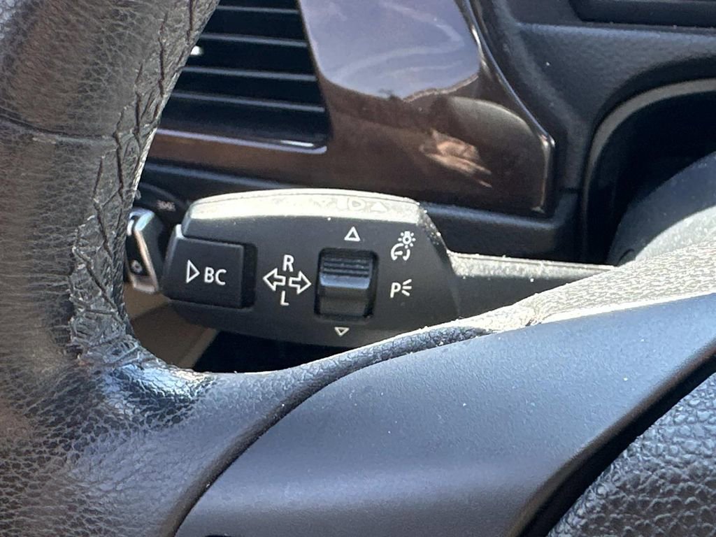 Used 2010 BMW 328i Sedan image 25