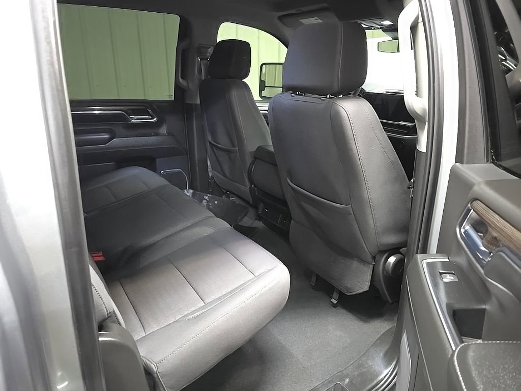 Used 2024 Chevrolet Silverado 3500 LT image 17