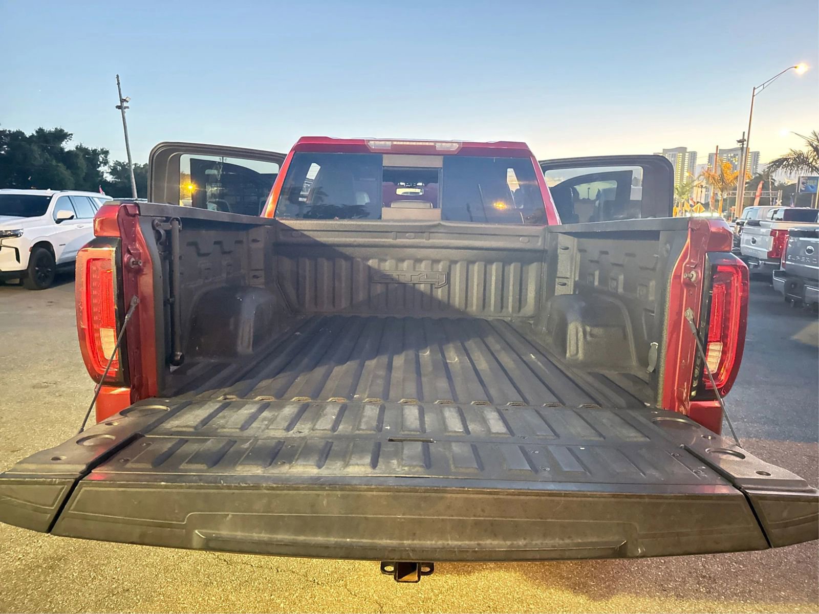 Used 2020 GMC Sierra 1500 AT4 w/ AT4 Premium Package AWD/4WD image 13
