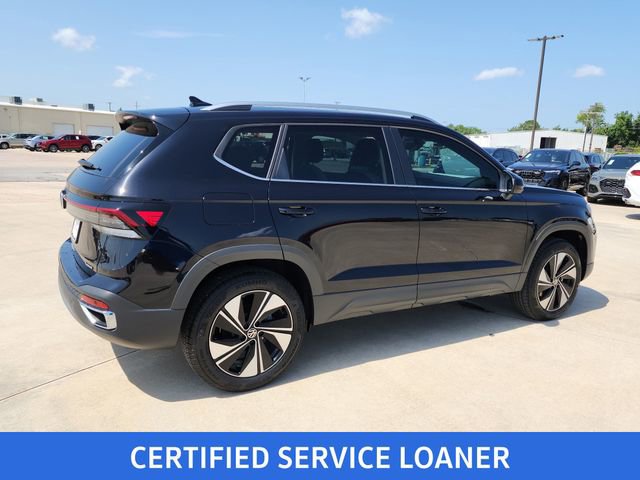 New 2025 Volkswagen Taos SE image 2