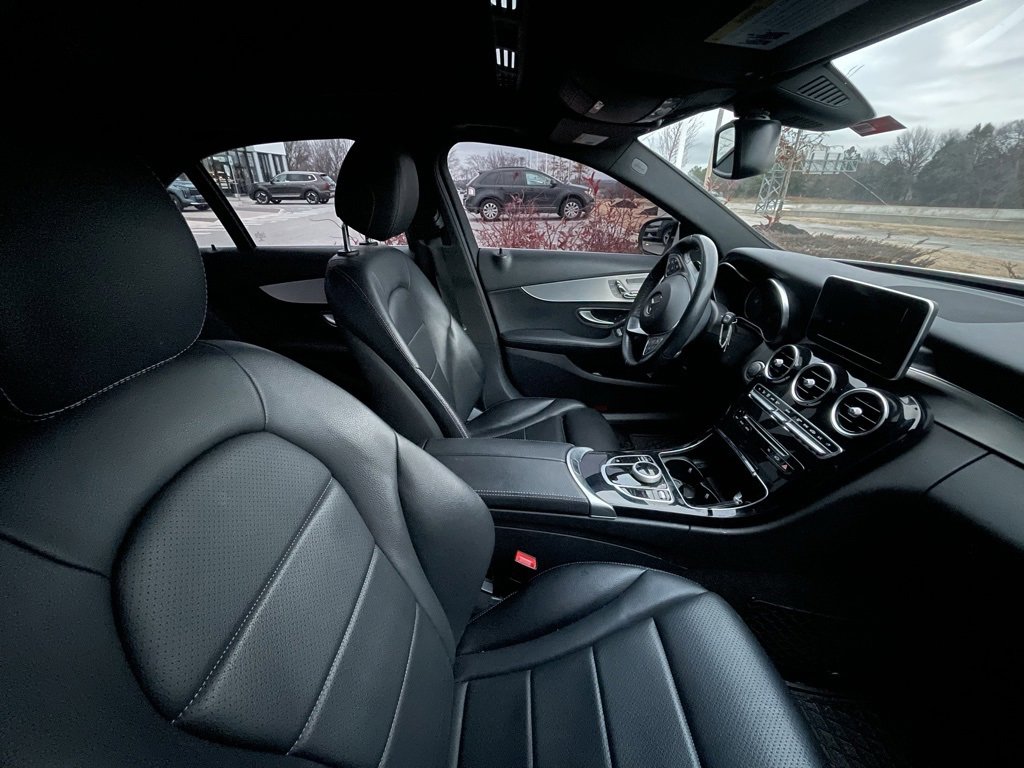 Used 2018 Mercedes-Benz C 300 4MATIC Sedan image 9