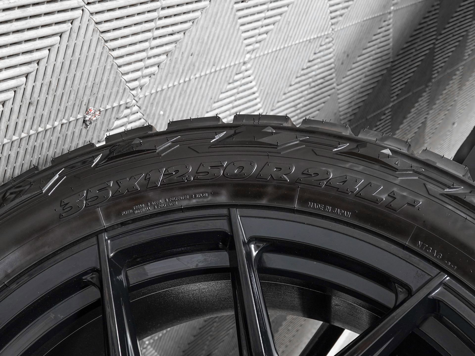 Used 2026 Cadillac Escalade Platinum Sport w/ LPO, Floor Liner Package image 40