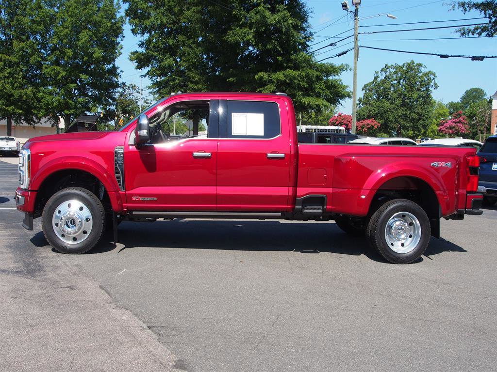 Used 2025 Ford F450 Platinum w/ Platinum Plus Package image 2