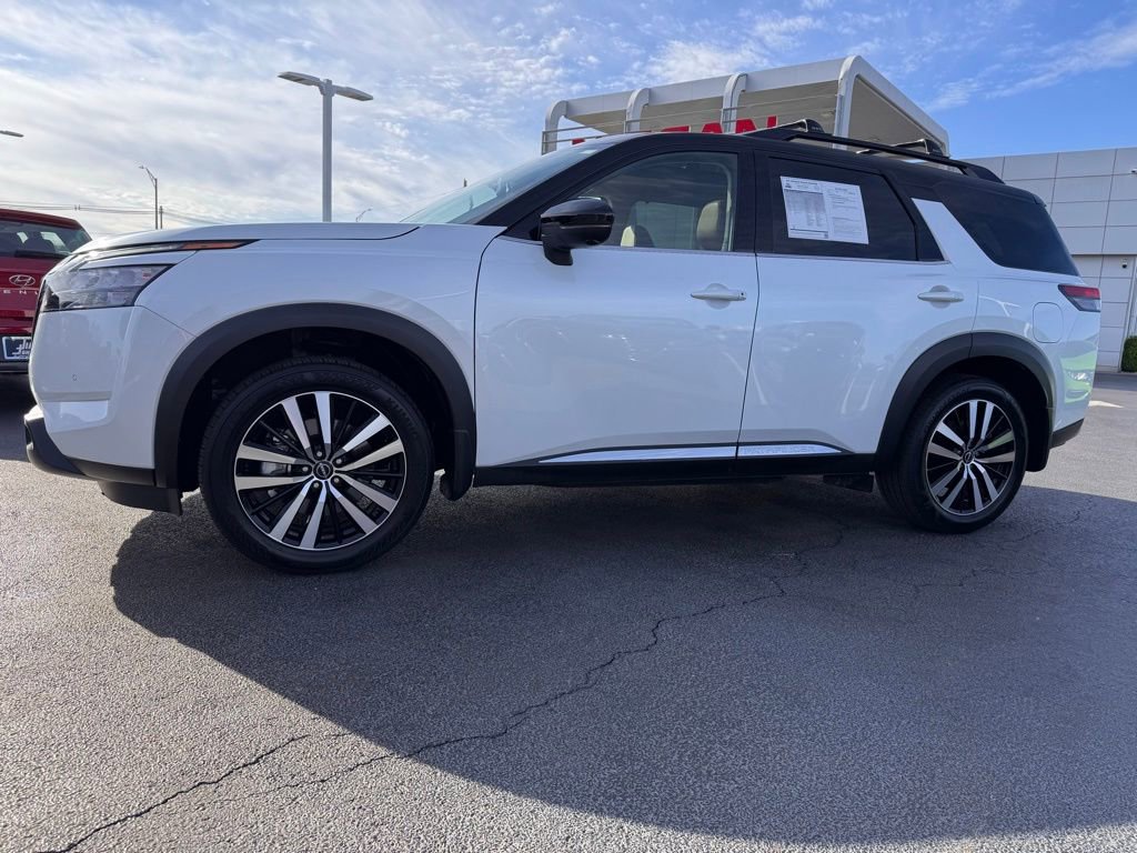 Used 2025 Nissan Pathfinder Platinum w/ Cargo Package FWD image 2