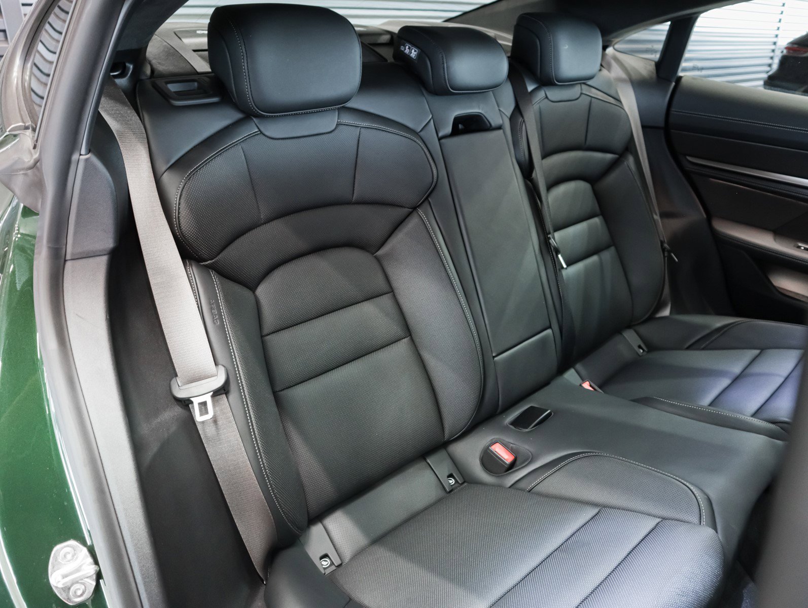 Used 2025 Porsche Taycan Turbo S image 6