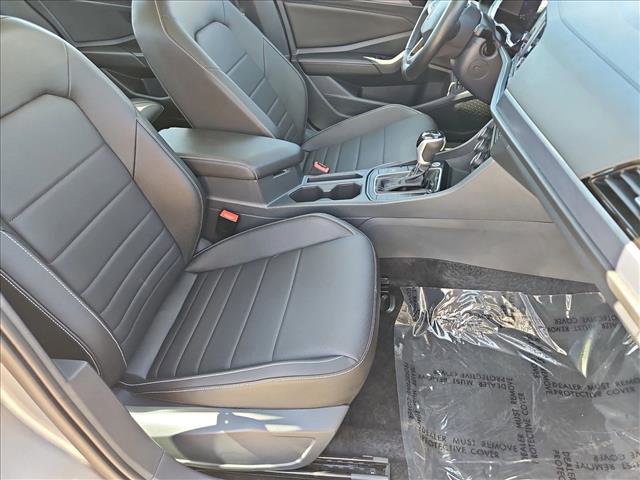 Used 2023 Volkswagen Jetta SE FWD image 20