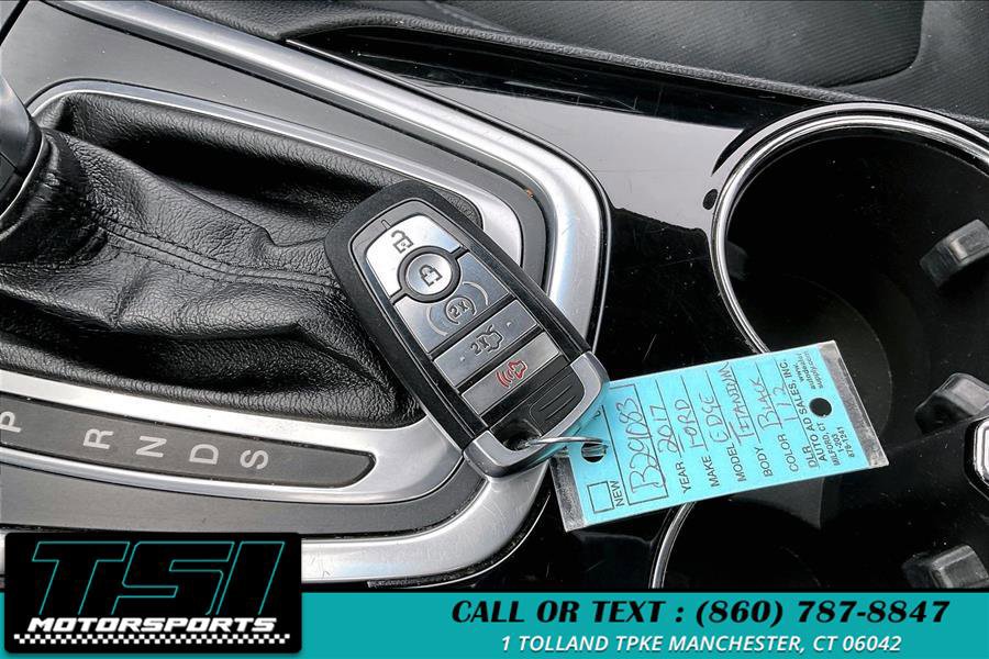 Used 2017 Ford Edge Titanium w/ Equipment Group 301A image 10