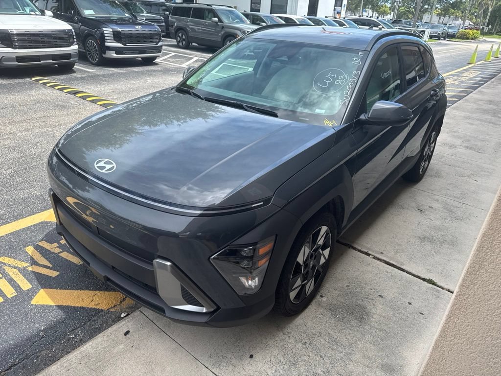 Used 2025 Hyundai Kona SEL FWD image 6