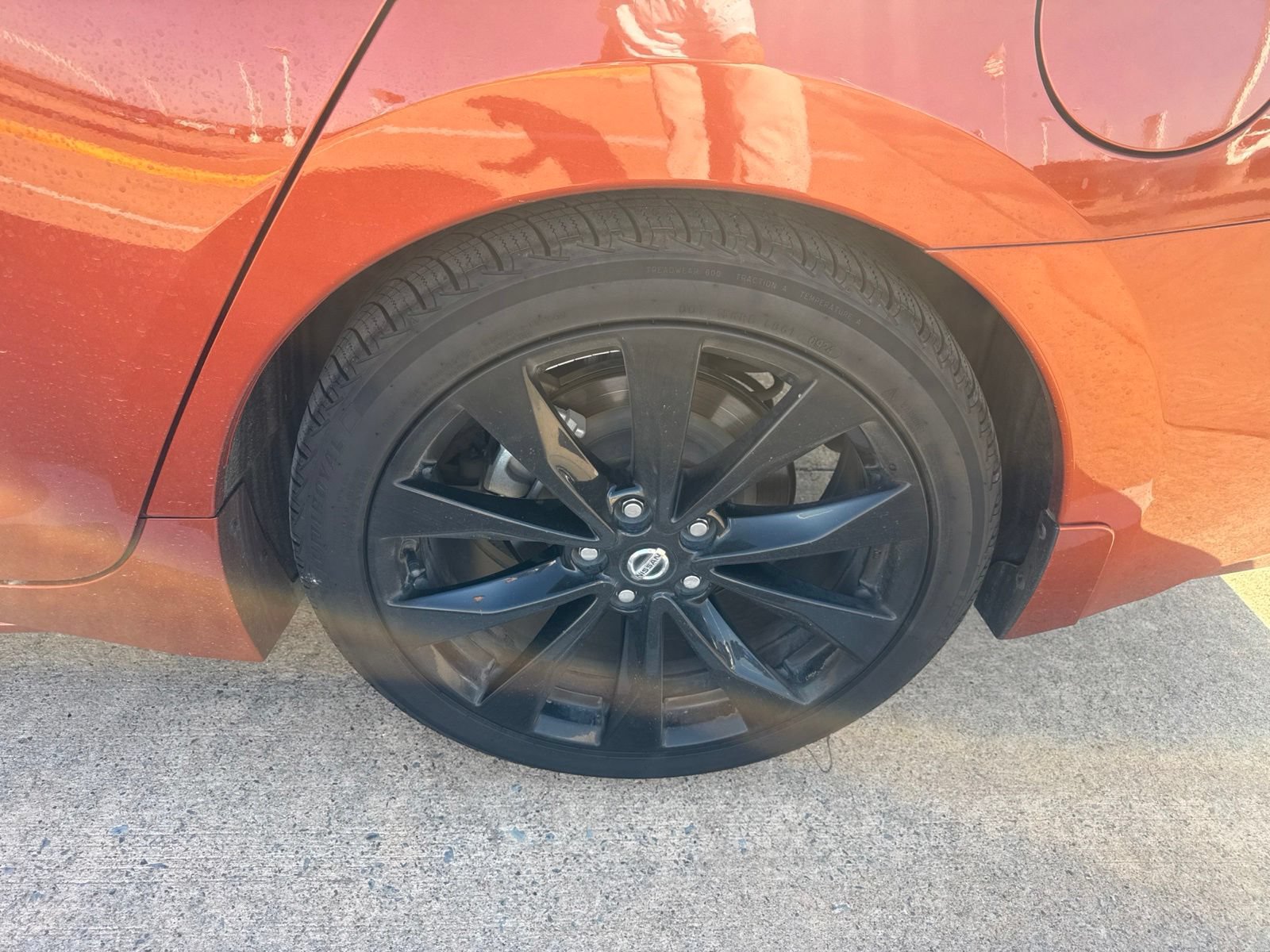 Used 2022 Nissan Maxima SR w/ Sport Mat Group FWD image 9