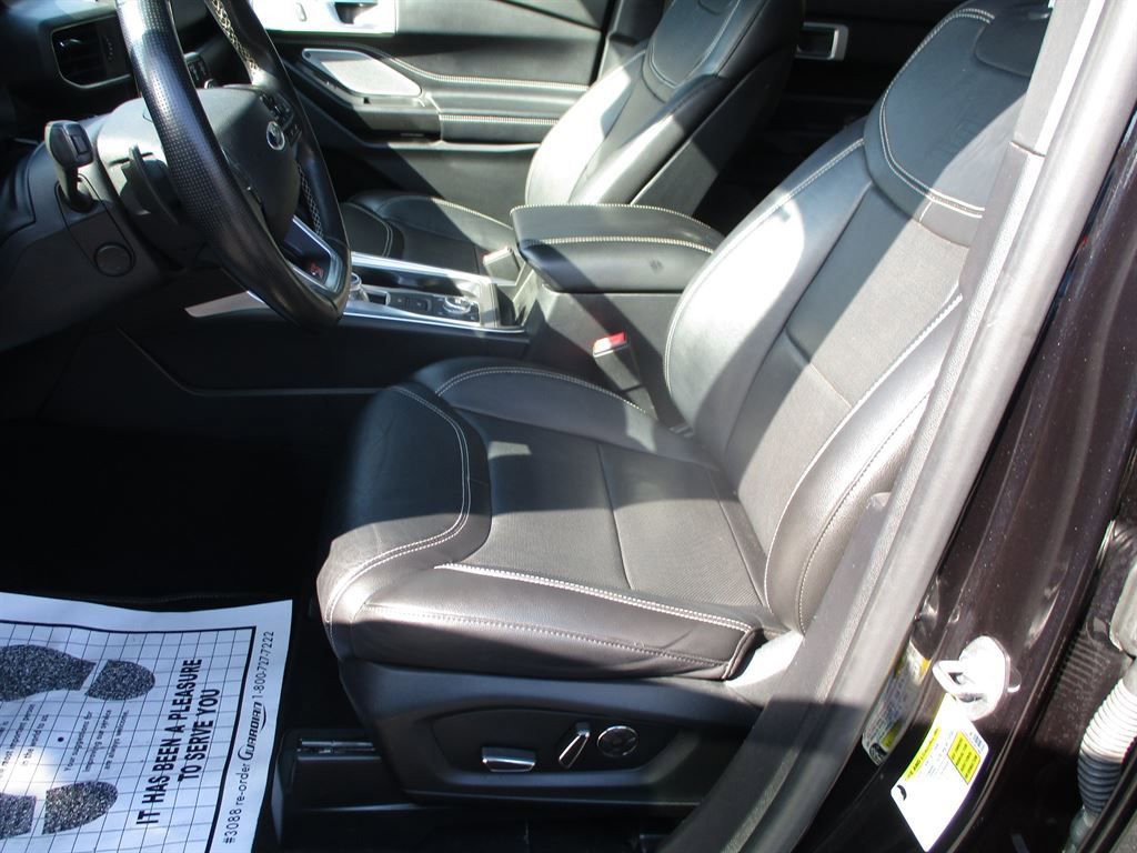 Used 2020 Ford Explorer ST w/ ST Street Pack image 12
