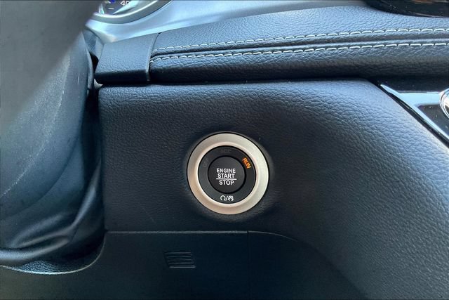 New 2025 Chrysler Pacifica Select AWD/4WD image 50