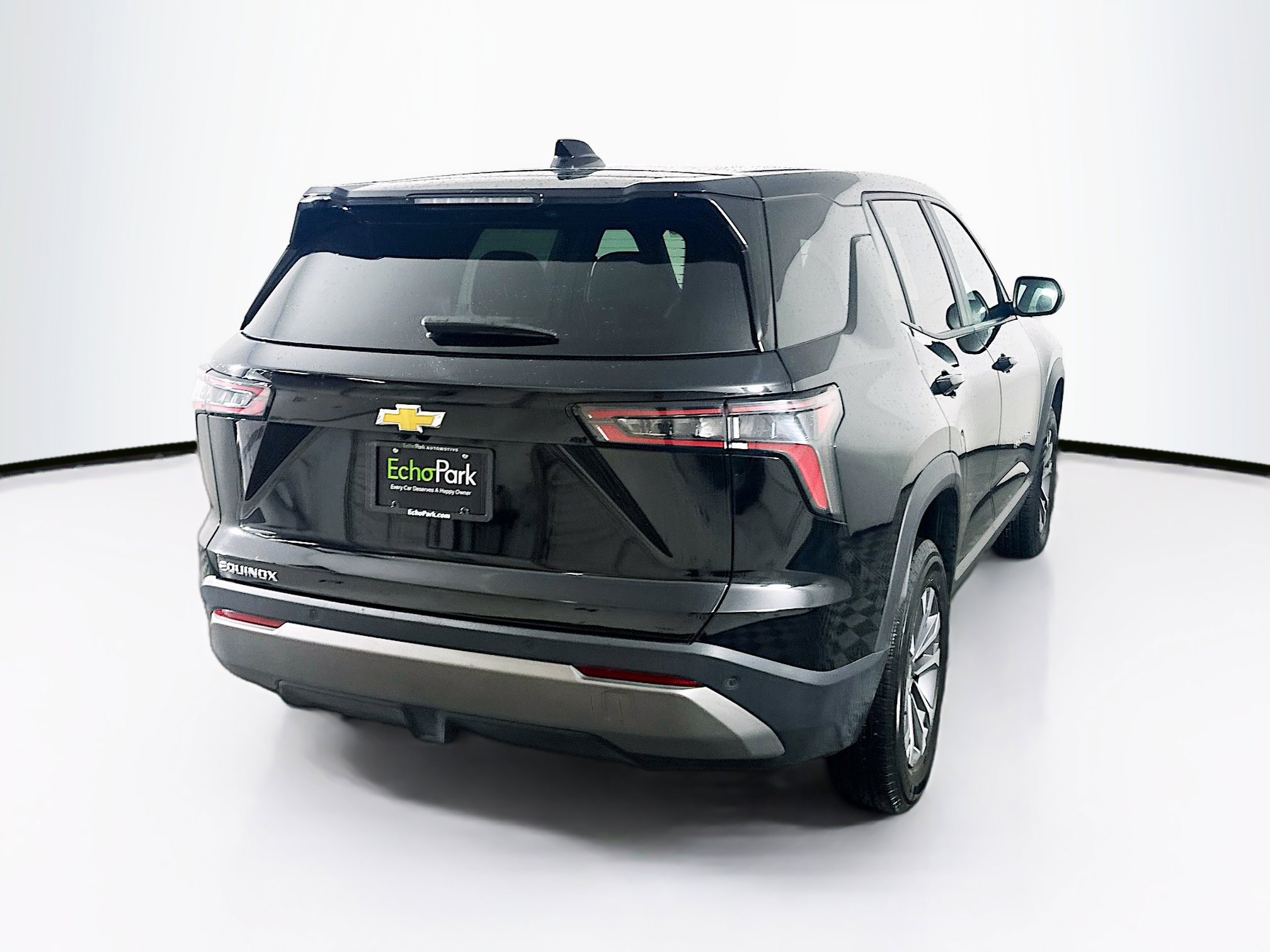 Used 2025 Chevrolet Equinox LT FWD image 9