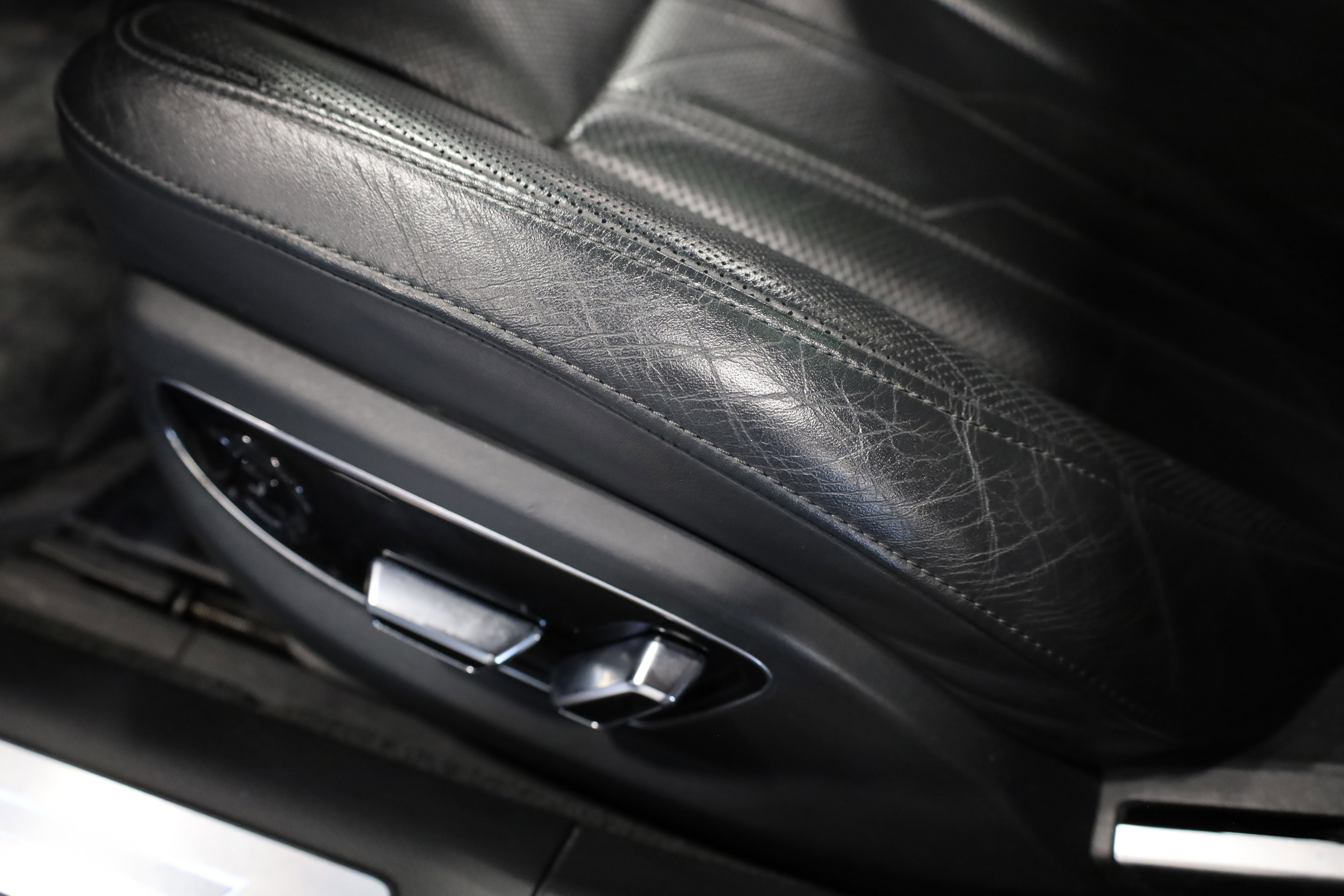 Used 2020 Audi A8 L 4.0T w/ Sport Plus Package image 19