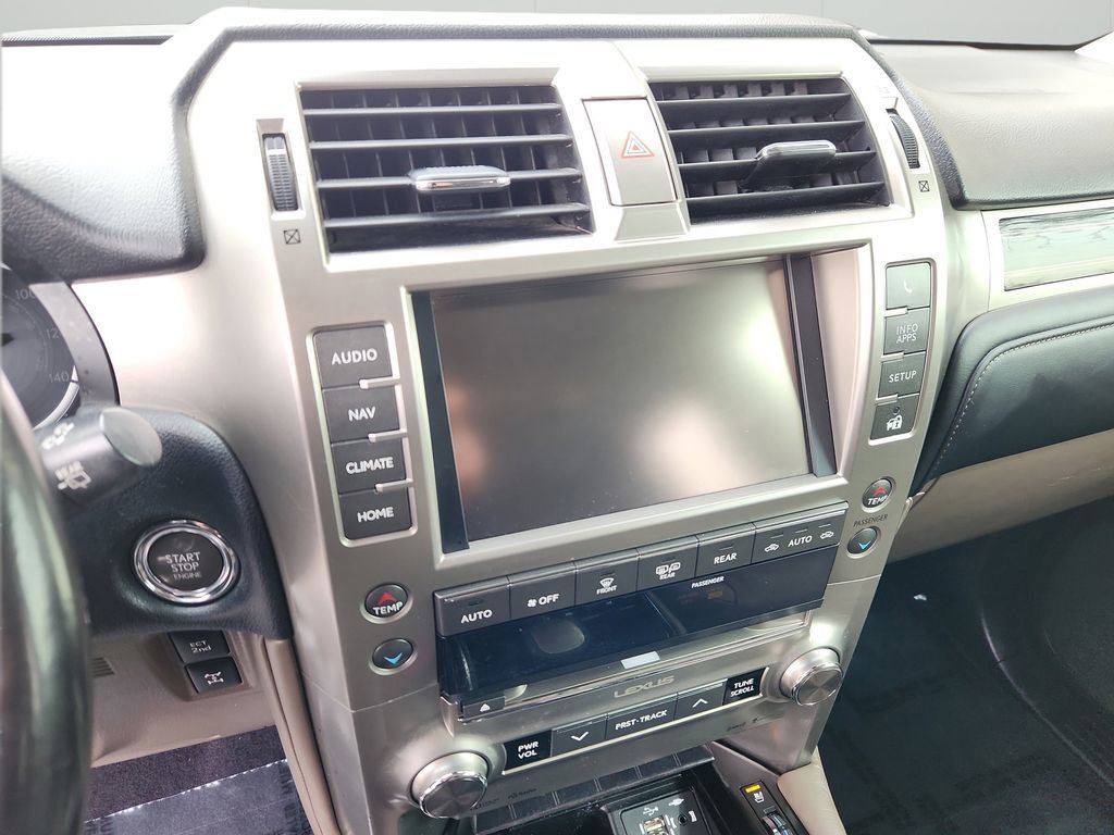 Used 2020 Lexus GX 460 Premium AWD/4WD image 22
