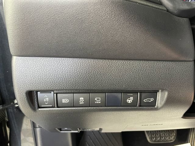 Used 2021 Toyota Venza Limited w/ Advanced Technology Package AWD/4WD image 14