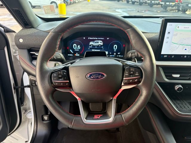 Used 2025 Ford Explorer ST image 14
