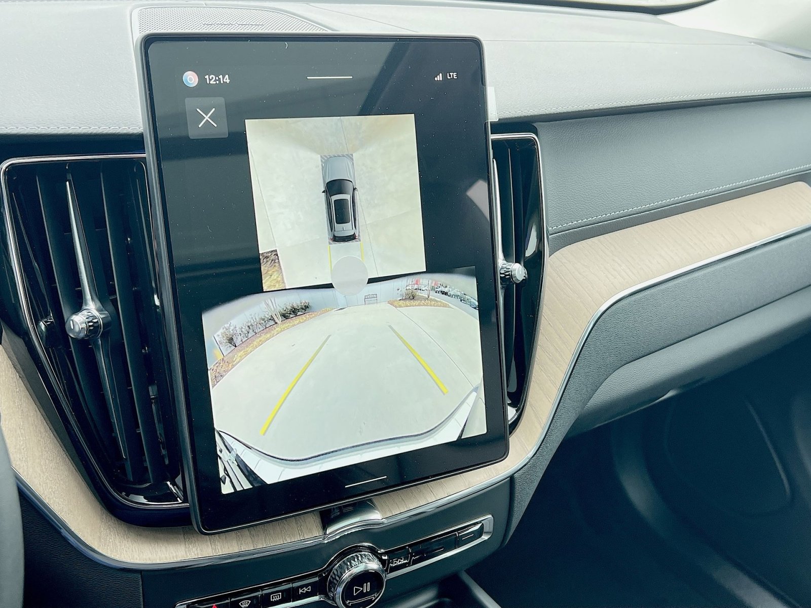 New 2026 Volvo XC60 B5 Ultra w/ Protection Package Premier image 19