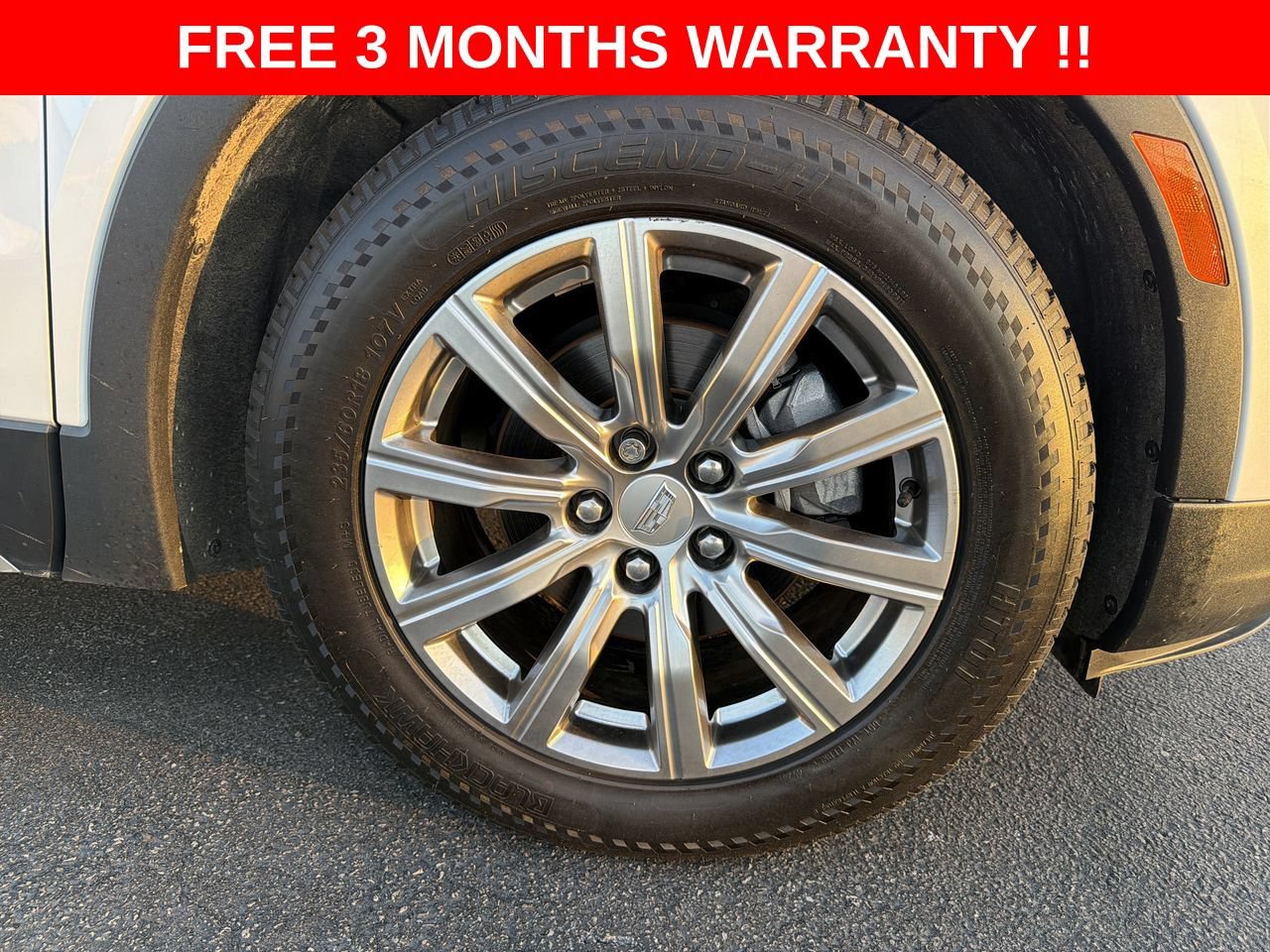 Used 2019 Cadillac XT4 Premium Luxury w/ Cold Weather Package FWD image 10