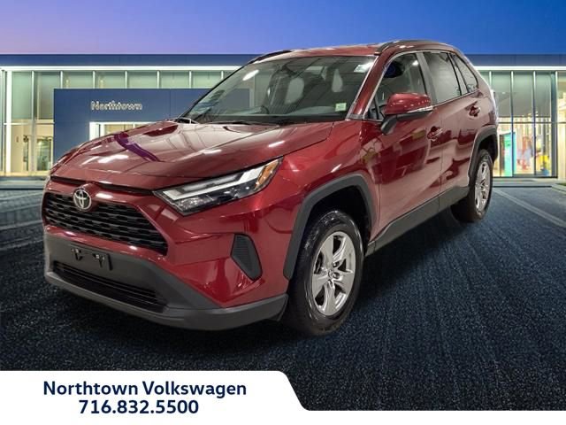 Used 2025 Toyota RAV4 XLE AWD/4WD video 1