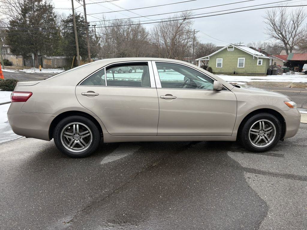 Used 2007 Toyota Camry XLE image 6