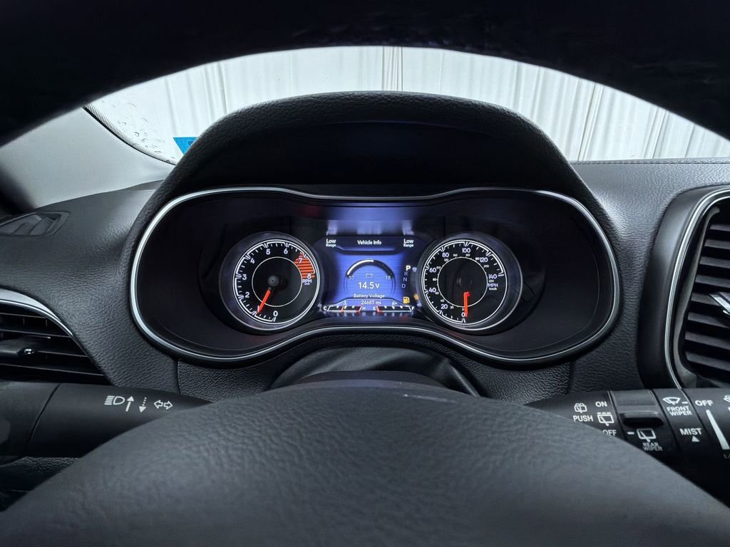 Used 2020 Jeep Cherokee Limited image 10