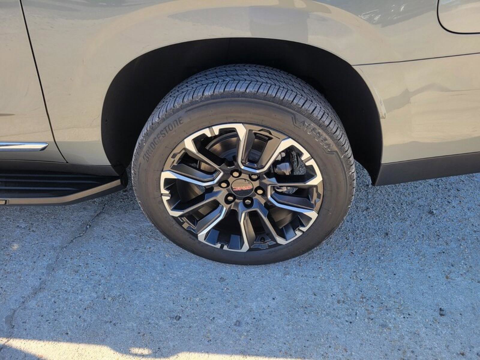 New 2026 GMC Yukon XL Elevation image 10