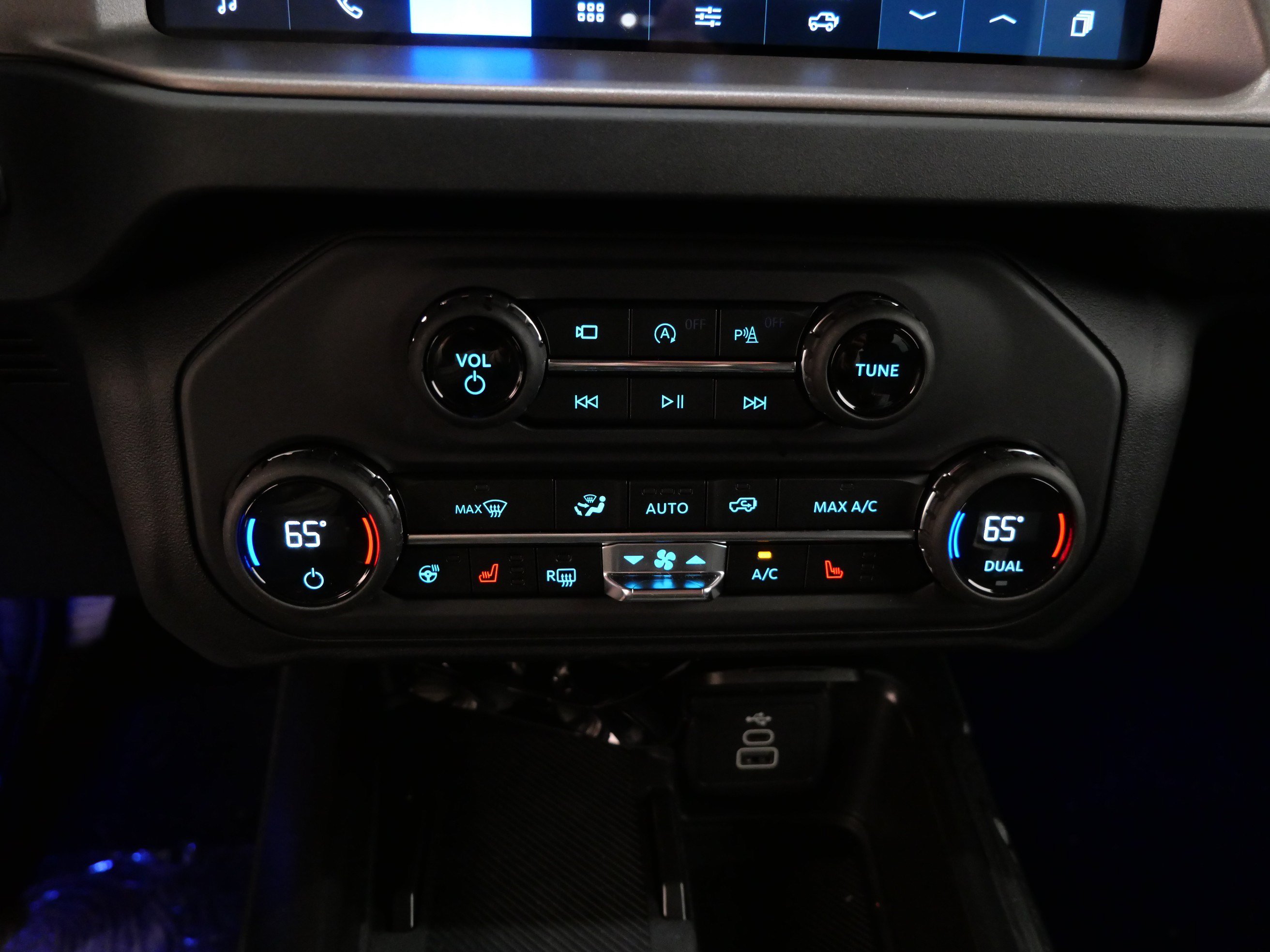 Used 2026 Ford Bronco Outer Banks AWD/4WD image 23