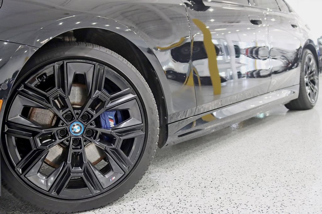 Used 2024 BMW i5 M60 w/ Premium Package AWD/4WD image 4