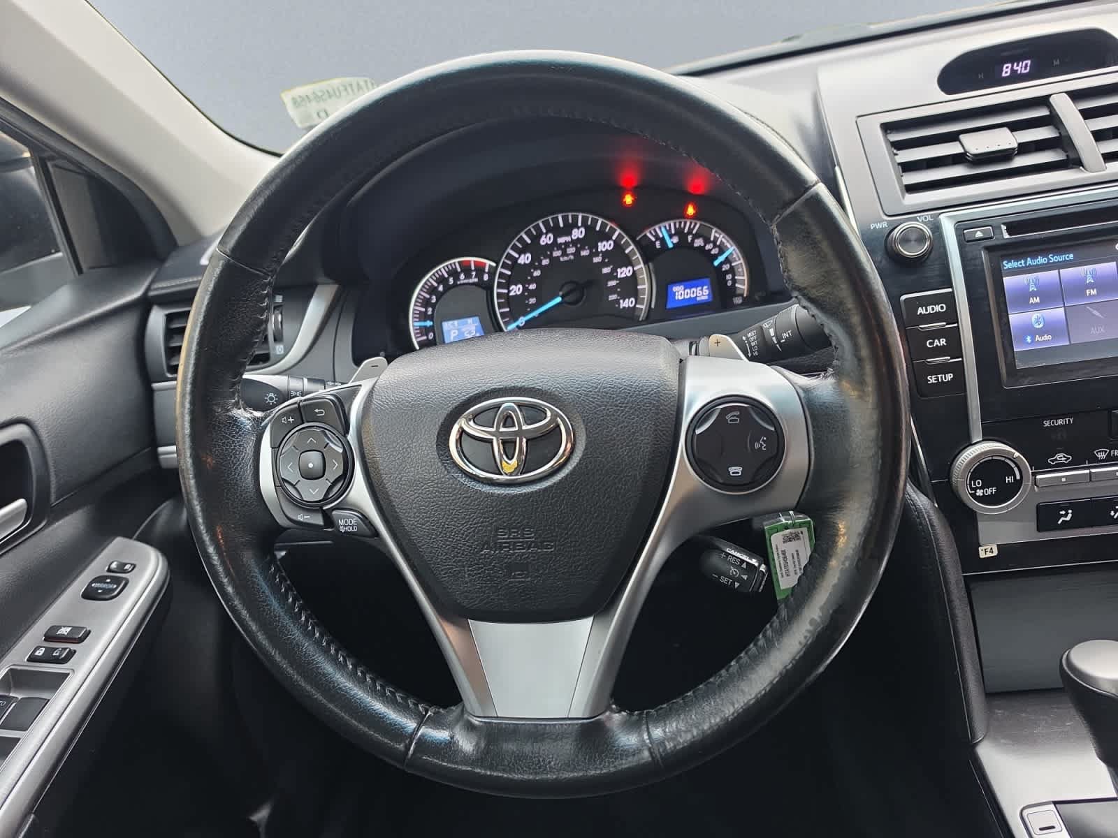 Used 2014 Toyota Camry SE FWD image 17