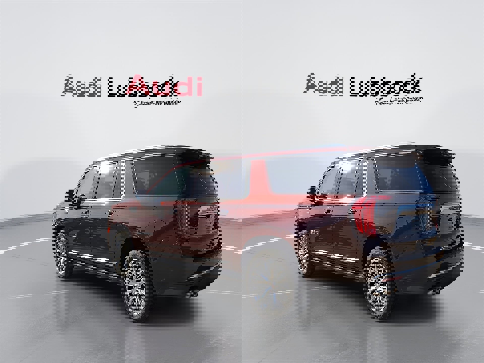 Used 2022 GMC Yukon XL Denali image 7