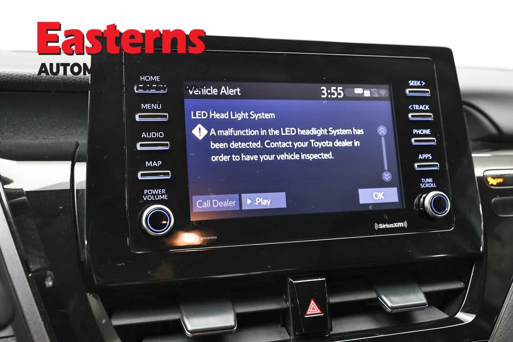 Used 2021 Toyota Camry SE FWD image 18