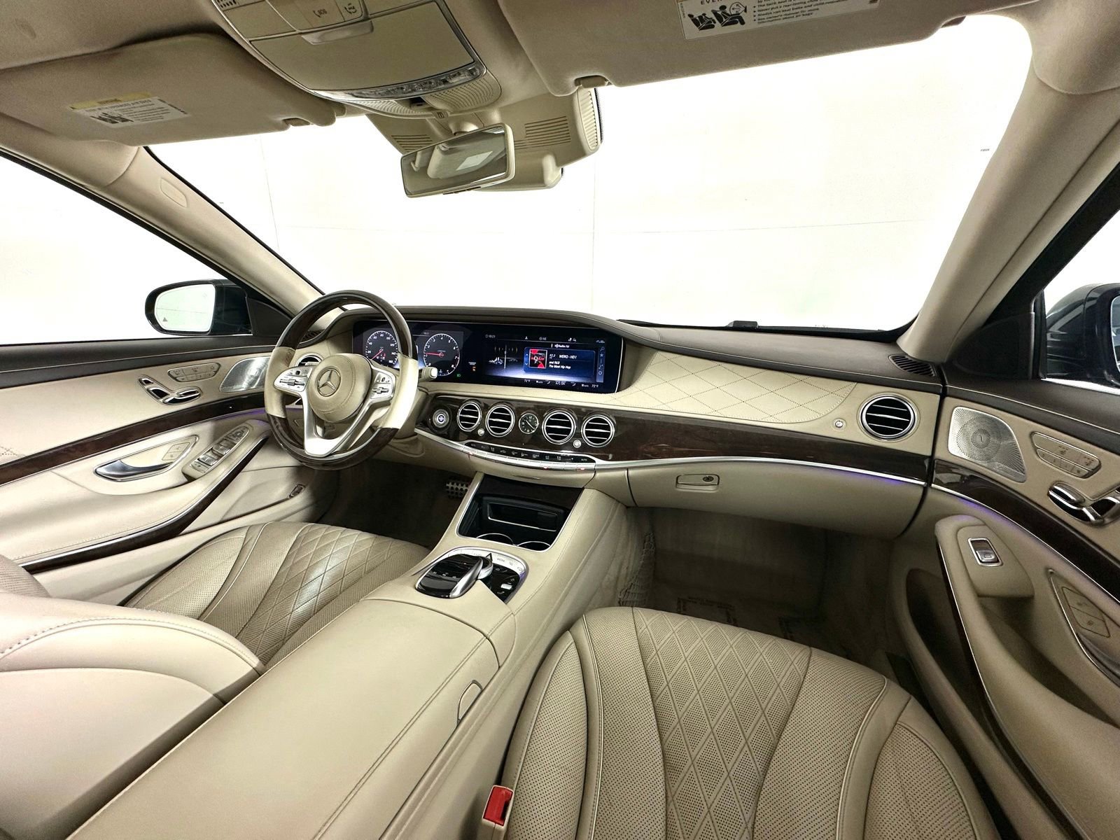 Used 2019 Mercedes-Benz S 560 4MATIC Sedan video 2