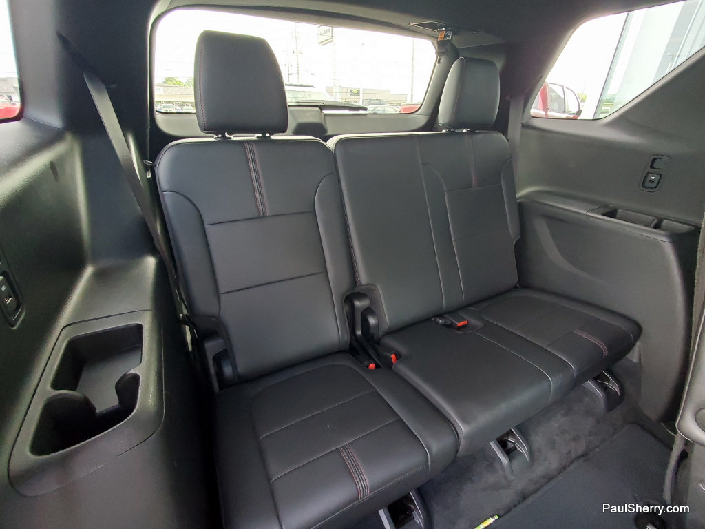 Used 2022 Chevrolet Traverse RS FWD image 5
