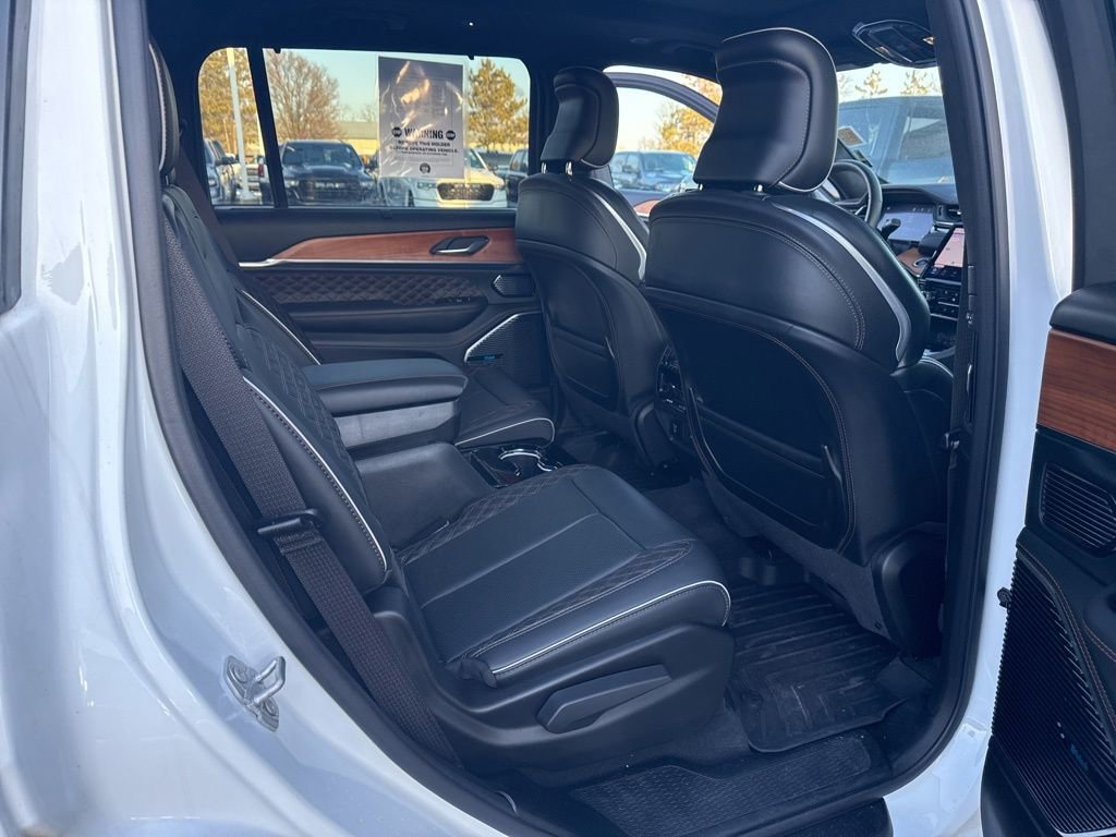 Used 2024 Jeep Grand Cherokee L Summit image 34