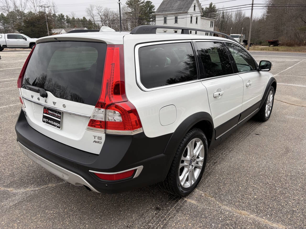 Used 2016 Volvo XC70 T5 Premier w/ Proximity Package image 5