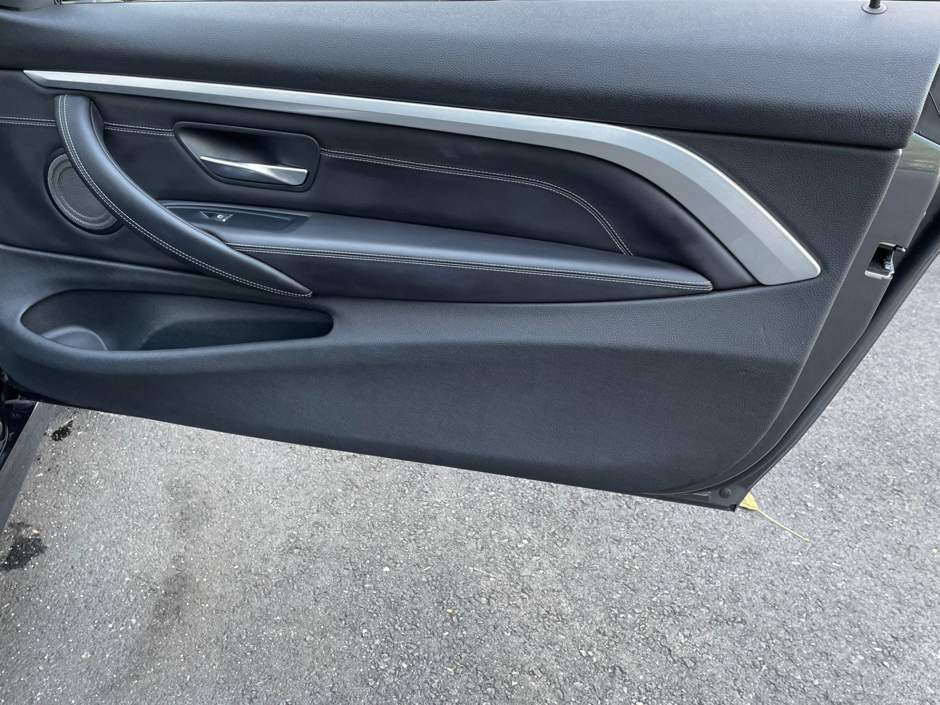 Used 2018 BMW M4 Convertible RWD image 41