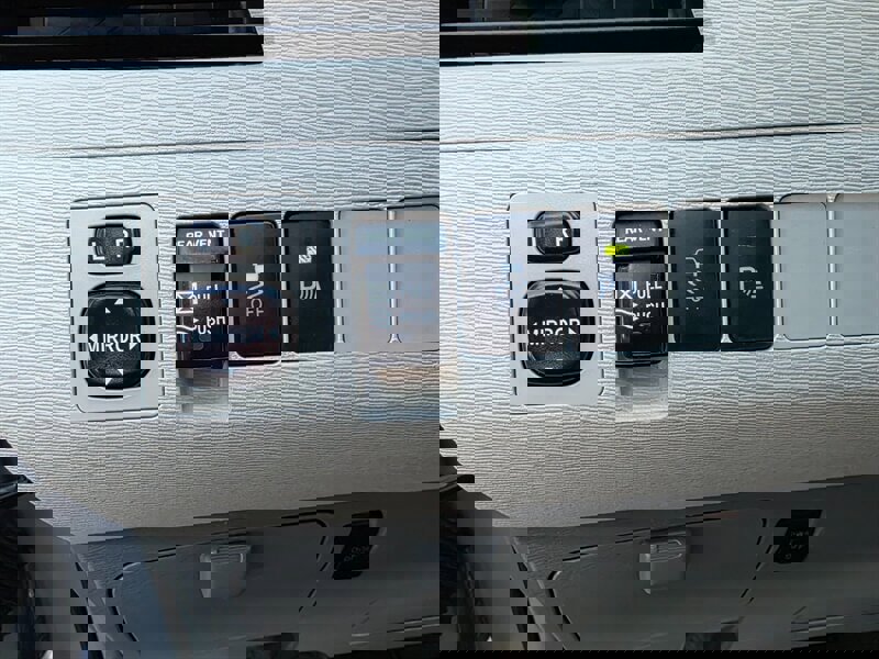 Used 2014 Toyota Sienna XLE image 53