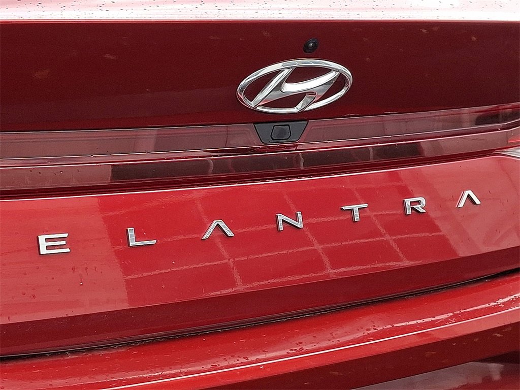 Used 2023 Hyundai Elantra SEL w/ Convenience Package image 31