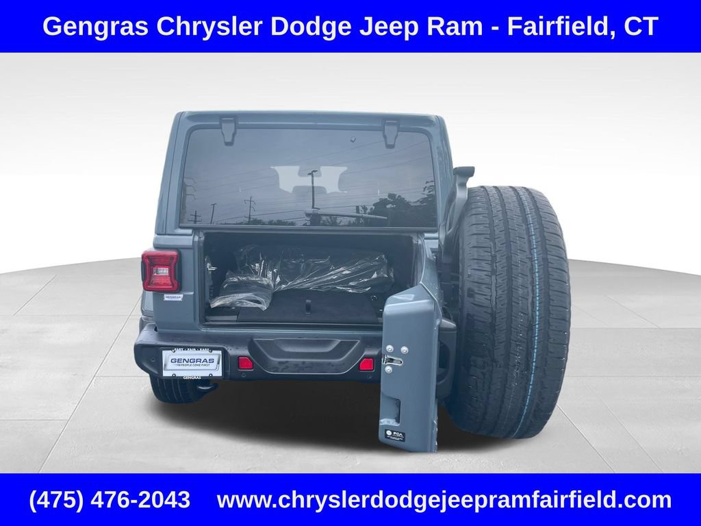 Certified 2025 Jeep Wrangler Unlimited Sahara w/ Safety Group AWD/4WD image 24