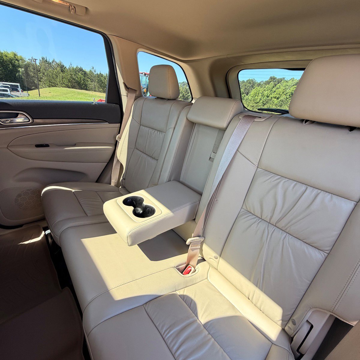 Used 2015 Jeep Grand Cherokee Limited RWD image 23