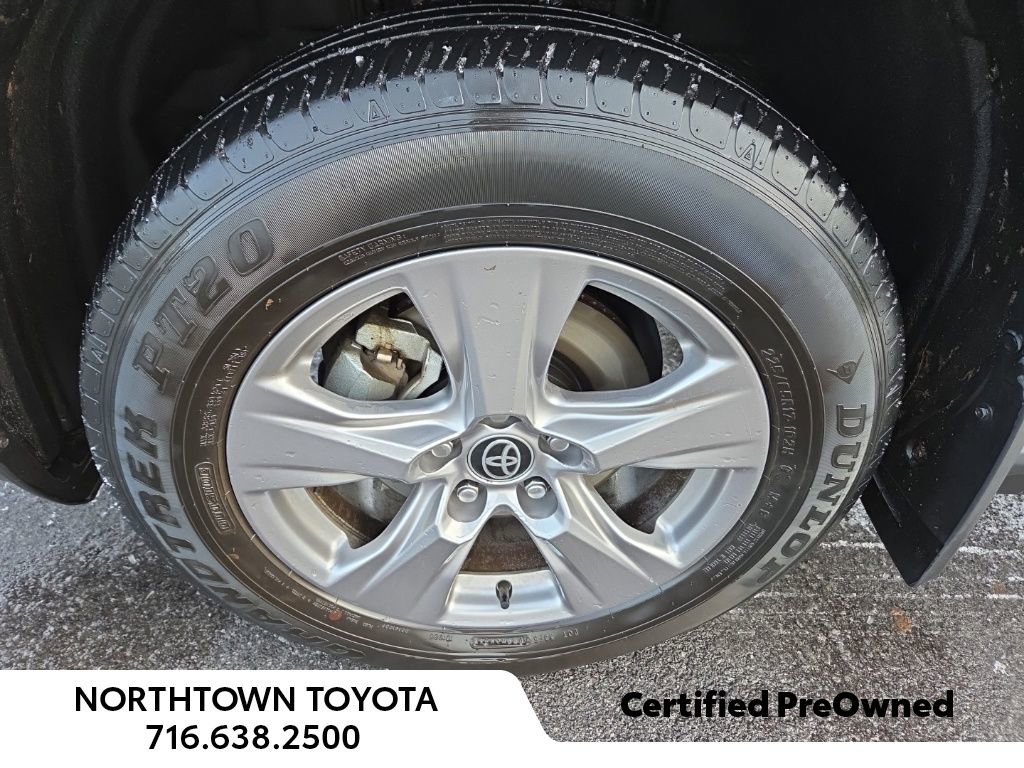 Used 2022 Toyota RAV4 XLE image 13