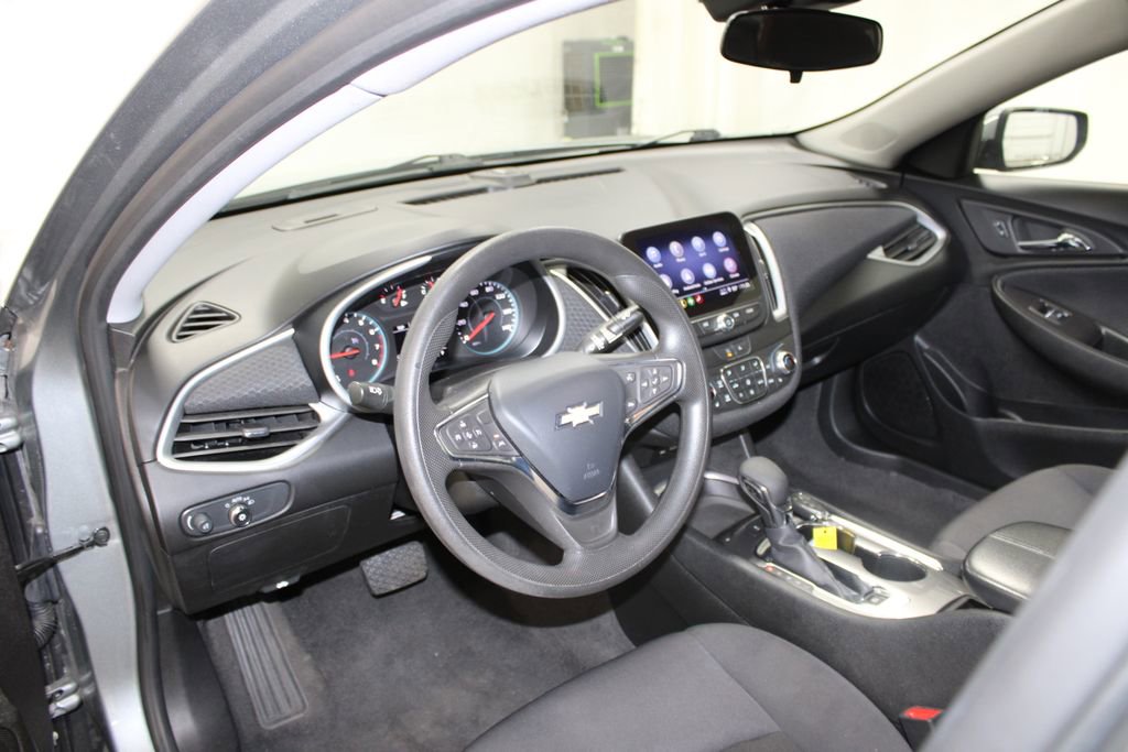 Used 2024 Chevrolet Malibu LT image 14