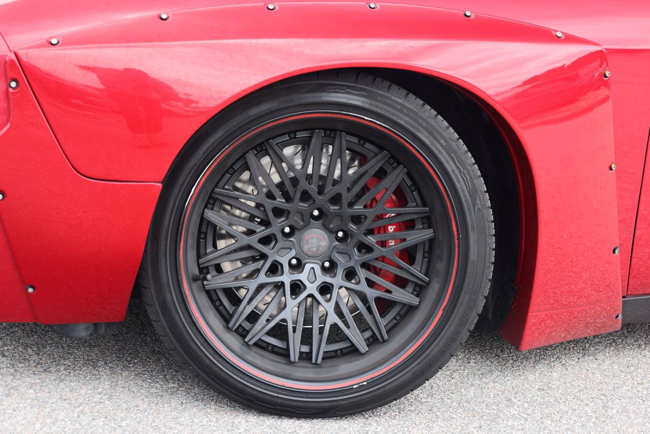 Used 2016 Dodge Challenger SRT Hellcat RWD image 16